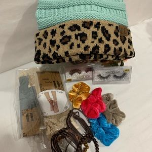 NWT C.C beanie tail Exclusives with accessories